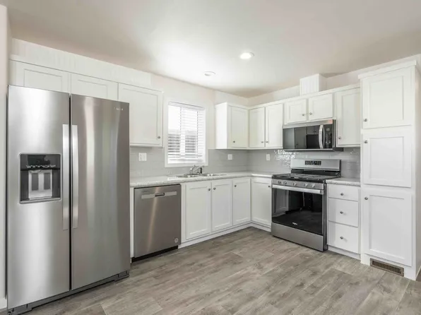 The Dairy Mobile Home Park, 3115 Glenarm Rd #Td-46, Colorado Springs, CO 80911