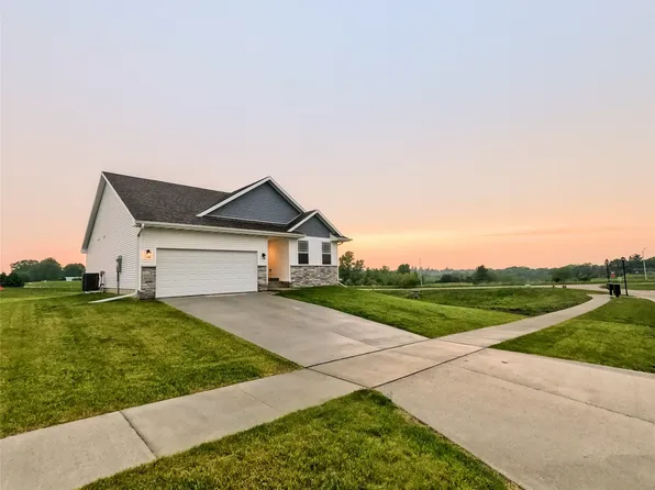 116 Saint Marys Ct, Stuart, IA 50250