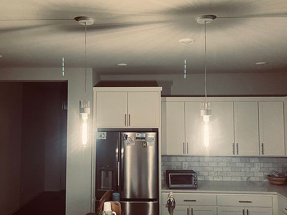 2nd image of 4093 SW Reindeer Ave