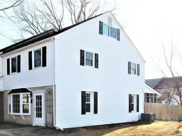 17 Ethan Allen Ct, Newark, DE 19711