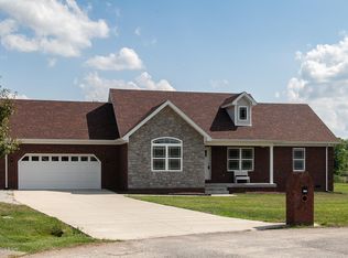 1011 E Milestone Ct, Bardstown, KY 40004