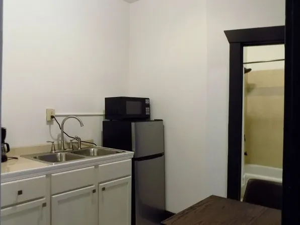 115 North Main St., 115 N Main St #14, Fairfield, IA 52556