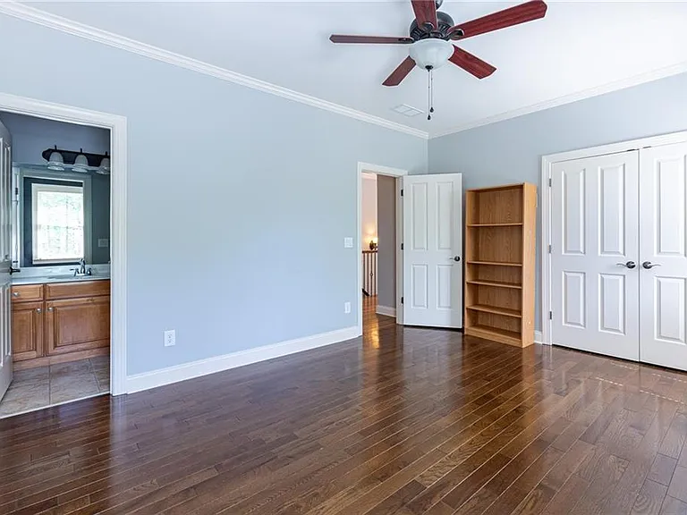 2360 Manor Creek Ct — Photo 39