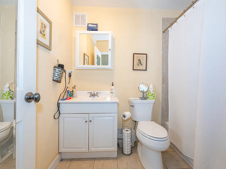 262 Main St #204 — Photo 24
