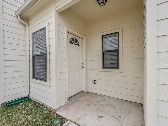 2nd image of 18211 Bethany Manor Ct