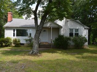 7239 Iron Bridge Rd, North Chesterfield, VA 23234