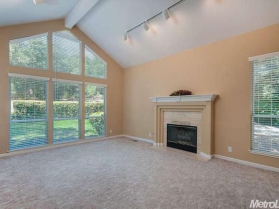 3rd image of 2607 Pendleton Dr