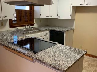 1924 S Fremont Ave, Springfield, MO 65804