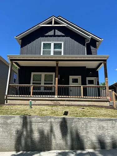 1708 Ingram St Photo 1