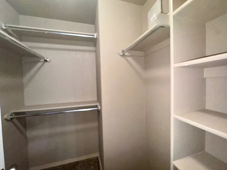 421 Sterling Pointe Way — Photo 12