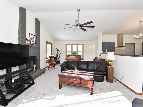 5th image of 7904 South 67th STREET