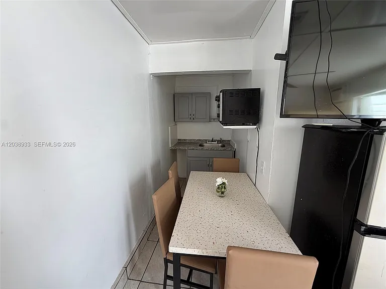 65XX Fillmore St — Photo 2