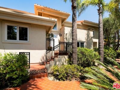 839 1/2 S Bundy Dr, Los Angeles, CA, 90049
