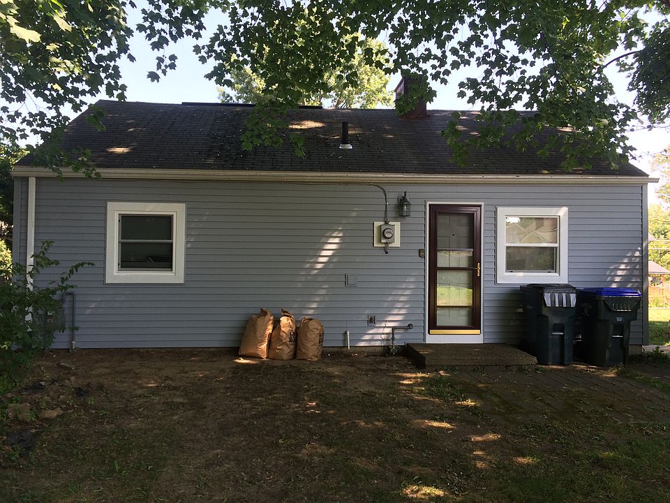 2nd image of 624 Washington Ave