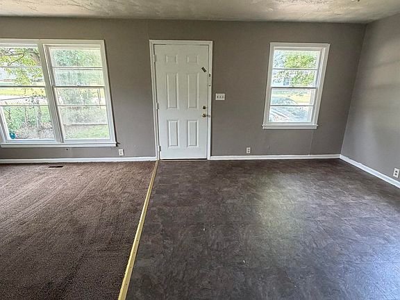 5th image of 2022 SE Hudson Blvd