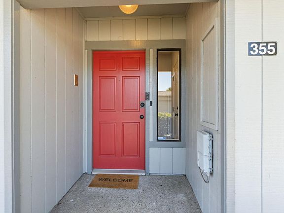 3rd image of 355 Innisfree Dr