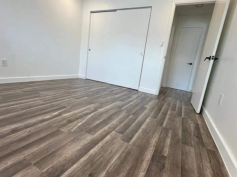 465 Ali Baba Ave #2 — Photo 3