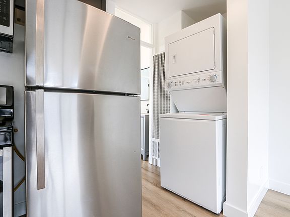 5th image of 4727 Beverly Blvd #4723U1