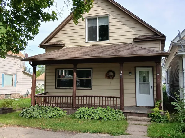 304 2nd Ave NW, Chisholm, MN 55719