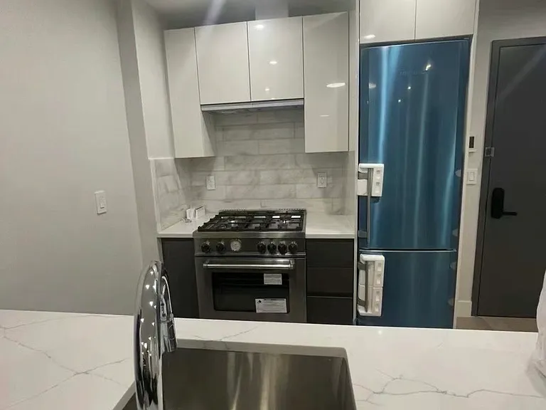 4415 College Point Blvd #3 — Photo 3