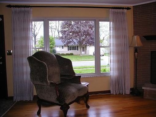 3rd image of 481 E Clearview Ave