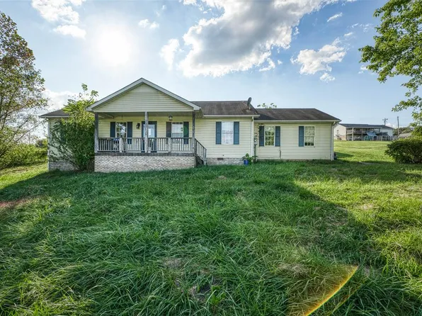 3756 Jake Dr, Cookeville, TN 38501