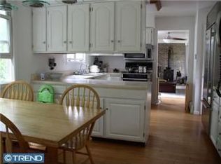 1294 Saint Peters Rd, Pottstown, PA 19465