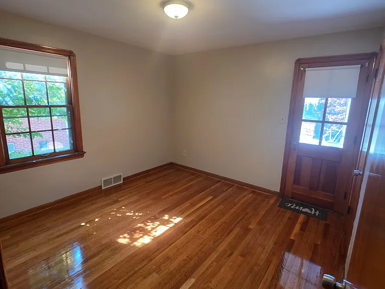18709 Chagrin Blvd #2 — Photo 8