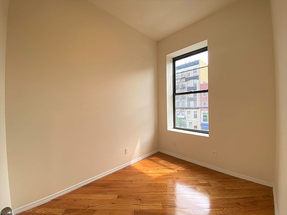 4th image of 409 E 116th St APT 1