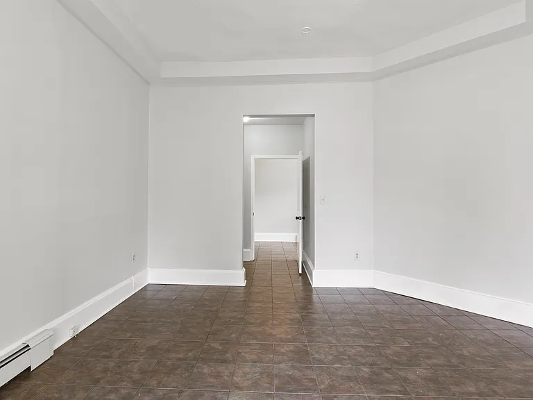 307 Franklin Pl — Photo 6