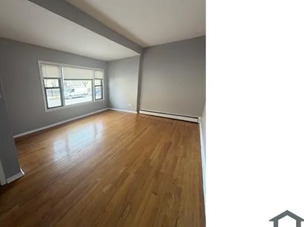 10401 S Ewing Ave #1R, Chicago, IL 60617