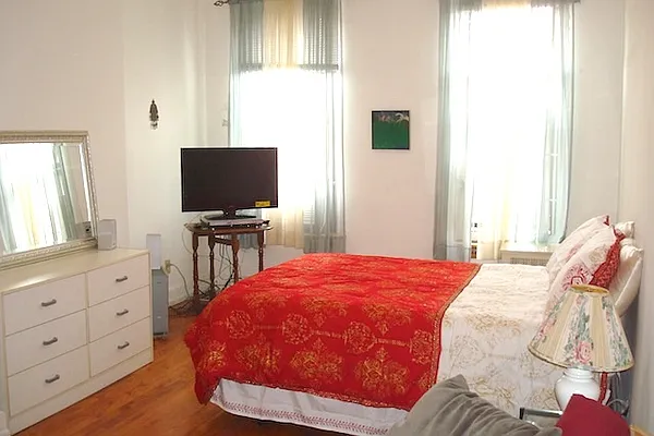 Rented by Maz Group NY | media 24