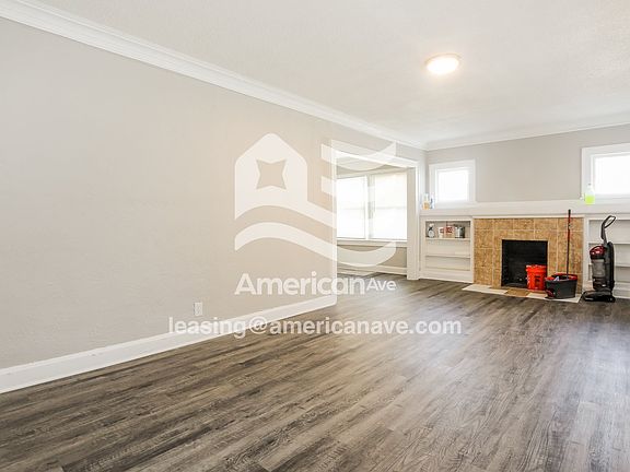 1236850_003_wm_-_living_room_13059267.jpg