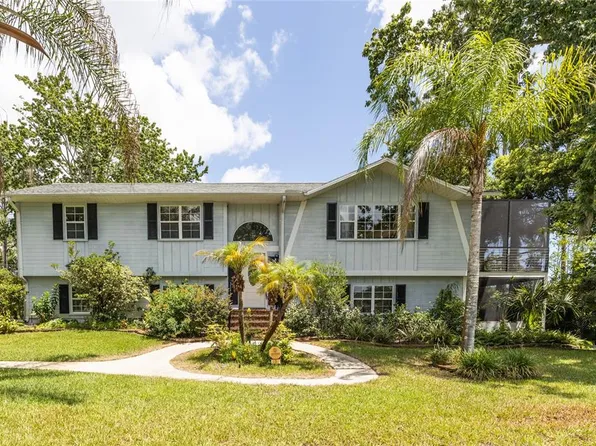 1 Ryding Ln, Palm Coast, FL 32164