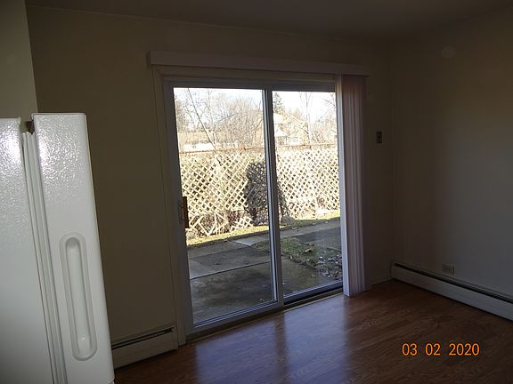 5th image of 300 W Quincy St APT A
