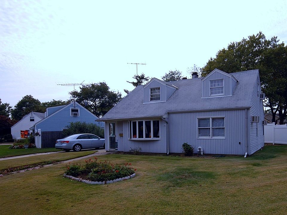 1st image of 796 Wyngate Dr W