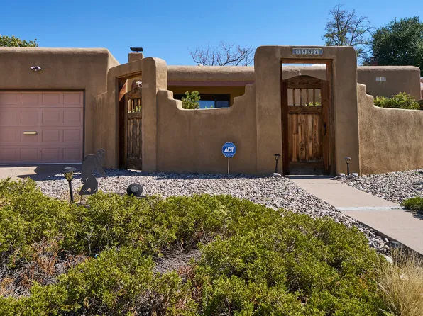 1442 Adams St NE, Albuquerque, NM 87110
