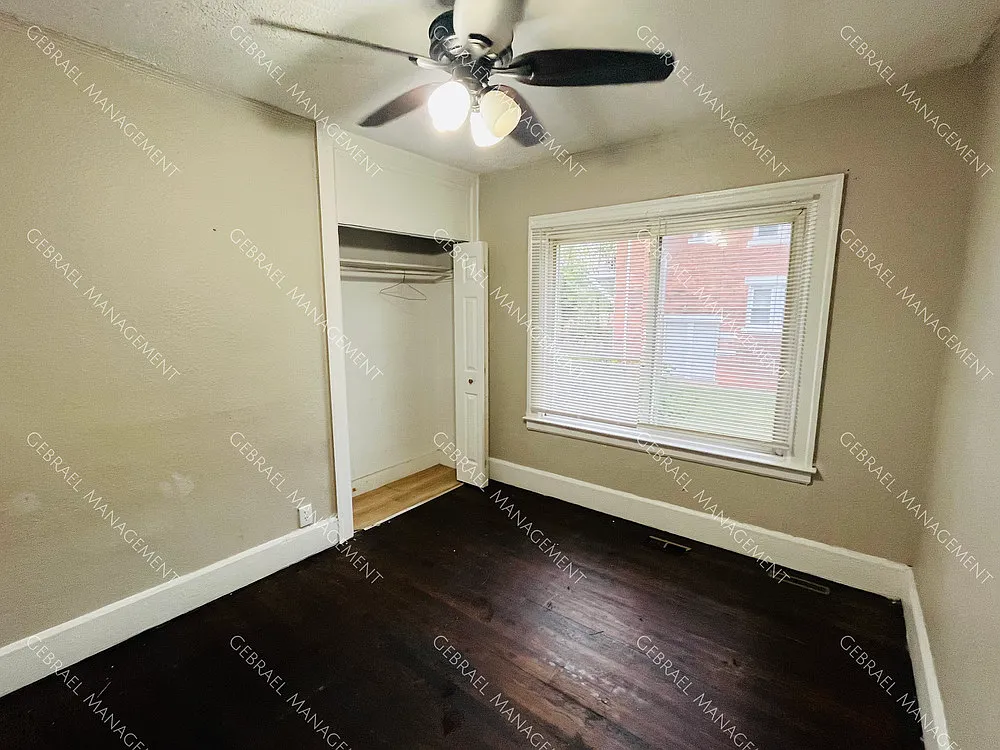 1644 Gladstone St. — Photo 3