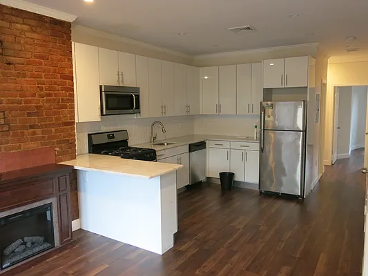 Rented by Gotham City Realty Group | media 9