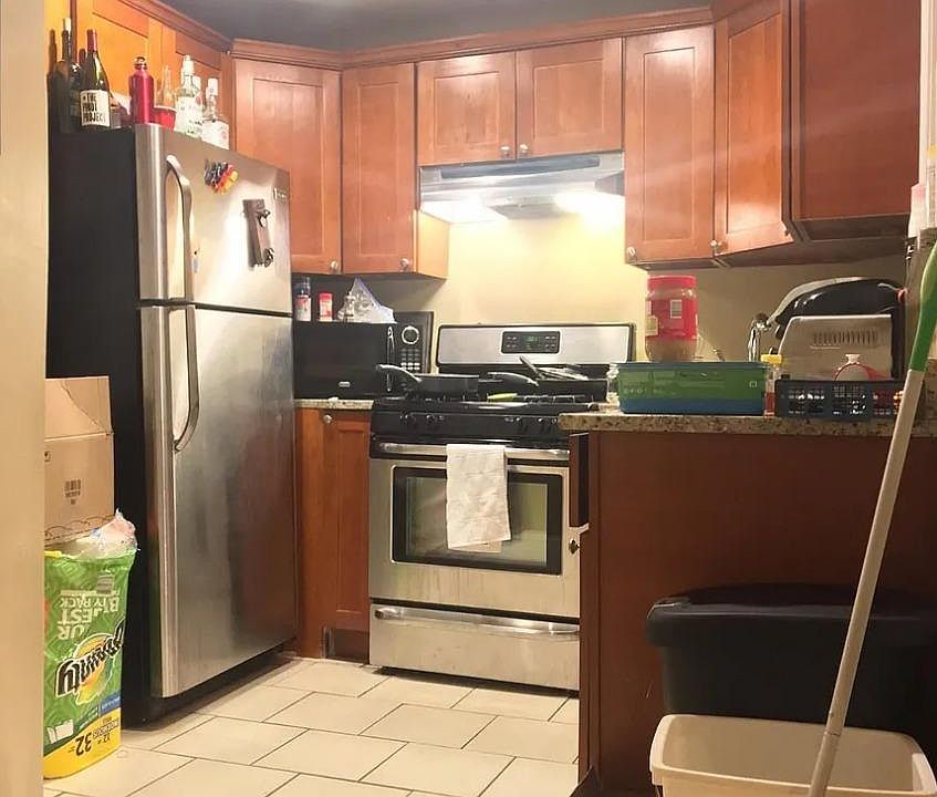 1st image of 66 Egmont St #18
