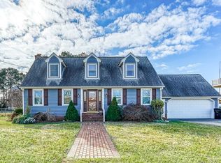 5516 Warren St, Chincoteague Island, VA 23336