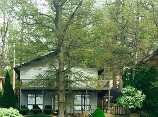 660 Ln 150h Hamilton Lk, Hamilton, IN