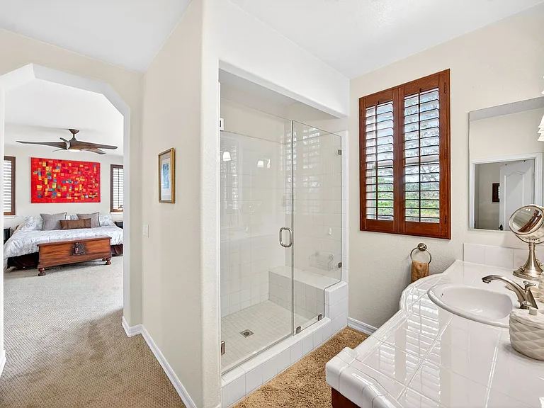 13720 Rosecroft Way — Photo 34