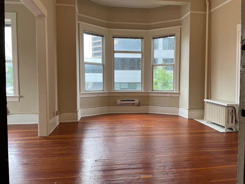 1st image of 901 6th Ave #201