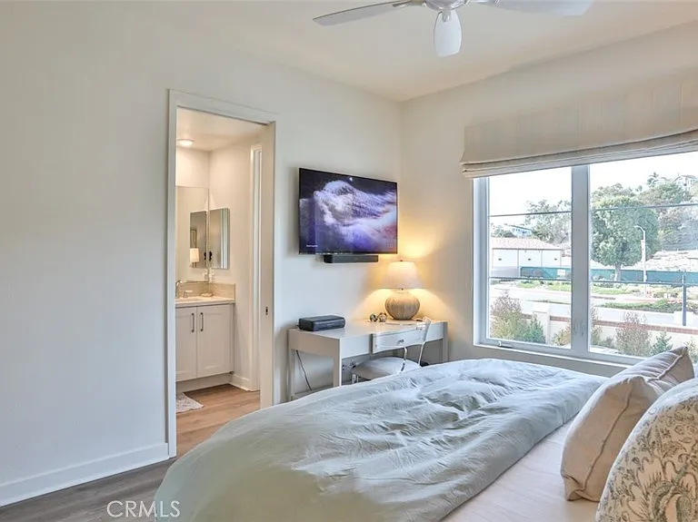 3319 Doheny Way — Photo 31