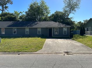 642 Maplewood Dr, Bonaire, GA