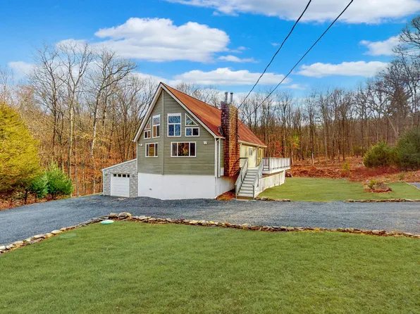 124 Luftus Ln, Dingmans Ferry, PA 18328