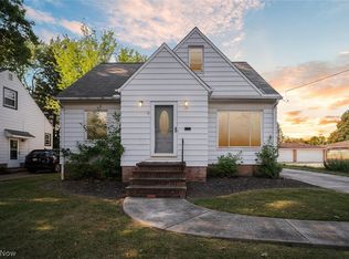 17 Leyton Rd, Bedford, OH 44146