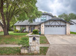 8530 Tanbark Dr, San Antonio, TX 78240