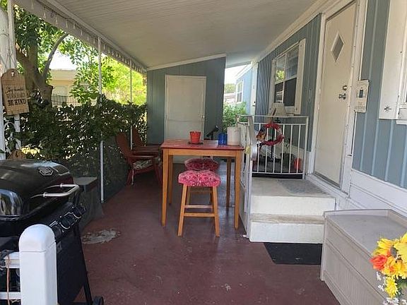 2nd image of 15 Tiffin Way #15